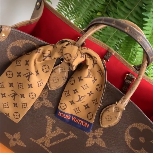 💕 LV Onthego GM w/ mono - Picture 4 of 17